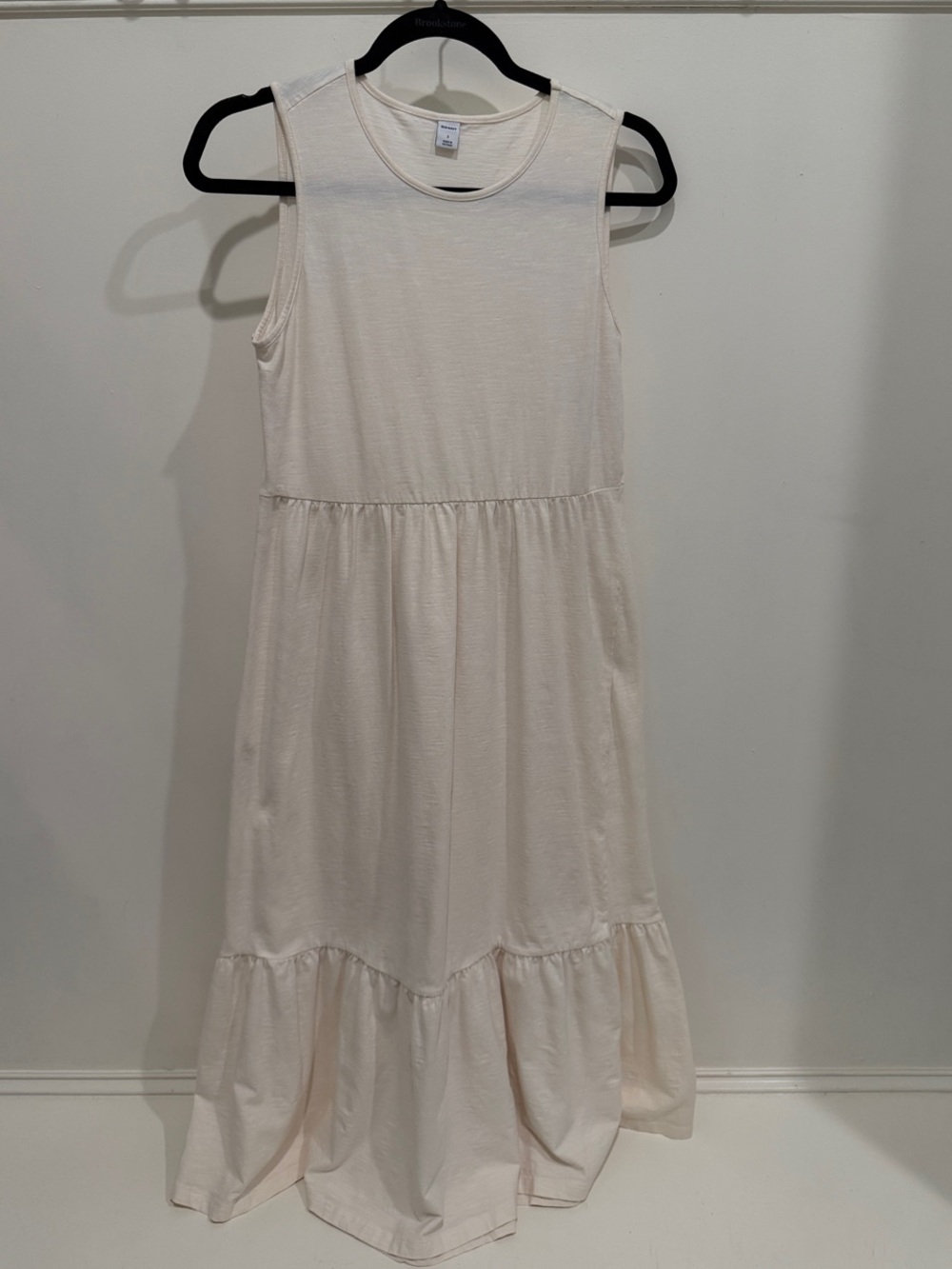 Old Navy Cream Sleeveless Tiered Midi Dress